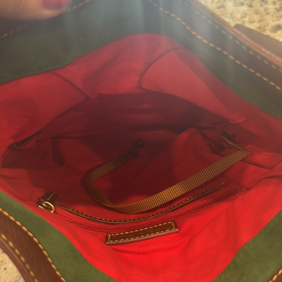 Dooney & Bourke Florentine Toggle Medium Crossbody Gently Used Condition - Picture 5 of 7